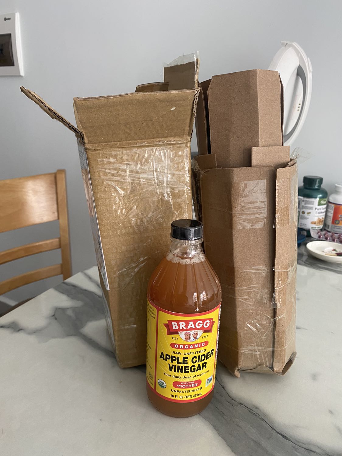 Bao bi rat can than.  Chat luong san pham that.  Minh quen dung san pham nay khi o Canada.  Rat happy co the mua duoc san pham nay o VN.  Pha 1 muong cua giam dao + ly nuoc khoang cho moi buoi sang chua an.  No se giup cho ban cleansing bo phan tieu hoa va *** doc to khac.  👍👍