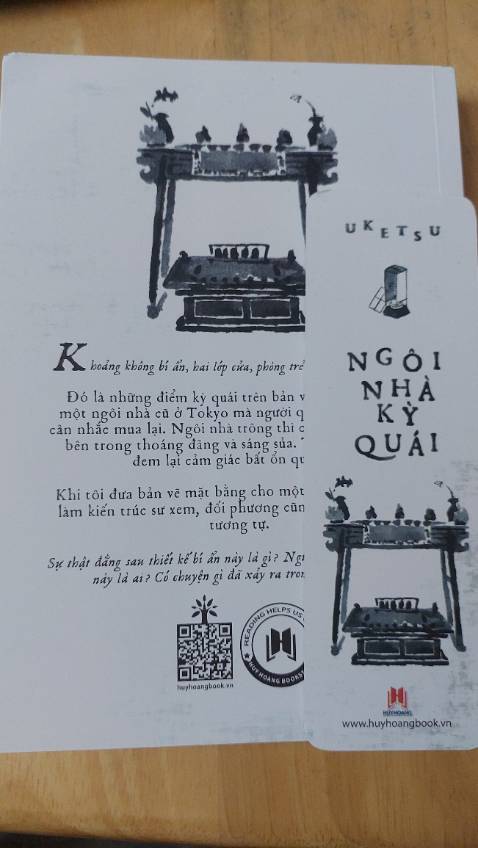 Không thấy án mạng, nạn nhân hay kẻ giết người một cách trực tiếp,  câu chuyện là một chuỗi các suy diễn một chiều về án mạng và các bí ẩn nhiều khi có vẻ phi logic và hoang đường. Ở  khía cạnh khác tất nhiên không thể đòi hỏi nhiều hơn ở tác phẩm này trong việc khắc họa chiều sâu nhân vật, hay truyền tải những thông điệp lên án hiện thực xã hội hay hướng đến các giá trị nhân văn.  
Là người sáng tạo nội dung trên nền tảng youtube nên cách viết và trình bày của tác giả được coi là những sáng tạo hết sức mới mẻ. Không phải là một tiểu thuyết trinh thám kinh dị  truyền thống đây là một tác phẩm với motip khác lạ mang tính giải trí cao dành cho bạn đọc thế hệ mới.