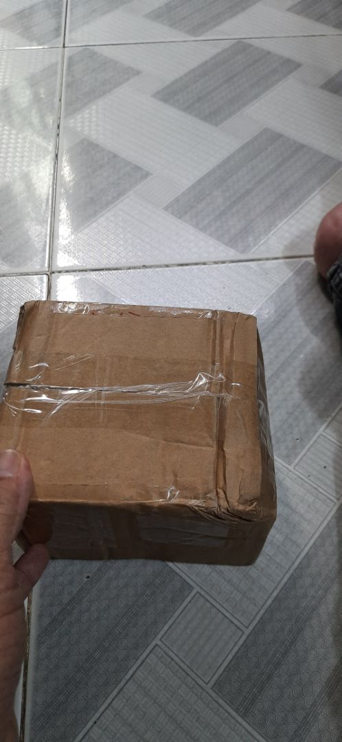 mua đai quấn bụng chống giảm béo . nhưng tiki lại giao sản phẩm quần đùi . đề nghị tiki shop thu hồi lại và giao đúng sản phẩm tôi đã đặt .