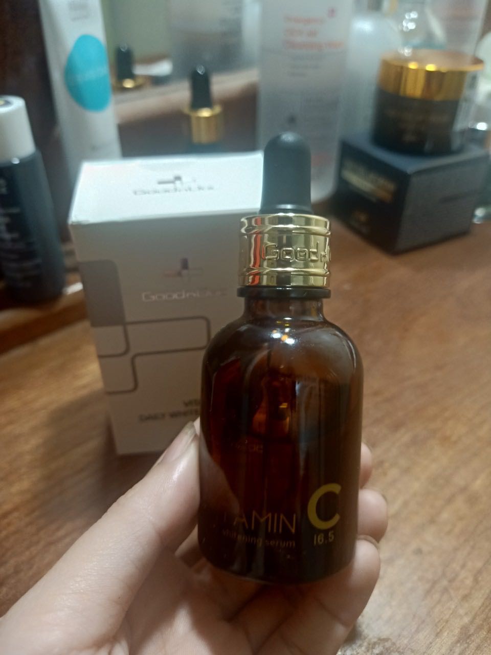 Hàng chính hãng tem mác đầy đủ,  xài vitamin này rất thích ạ,  mình dùng lâu rồi mà lần này mua trên tiki thấy chất lượng.  Giá hợp lý sẽ ủng hộ khi hết ạ