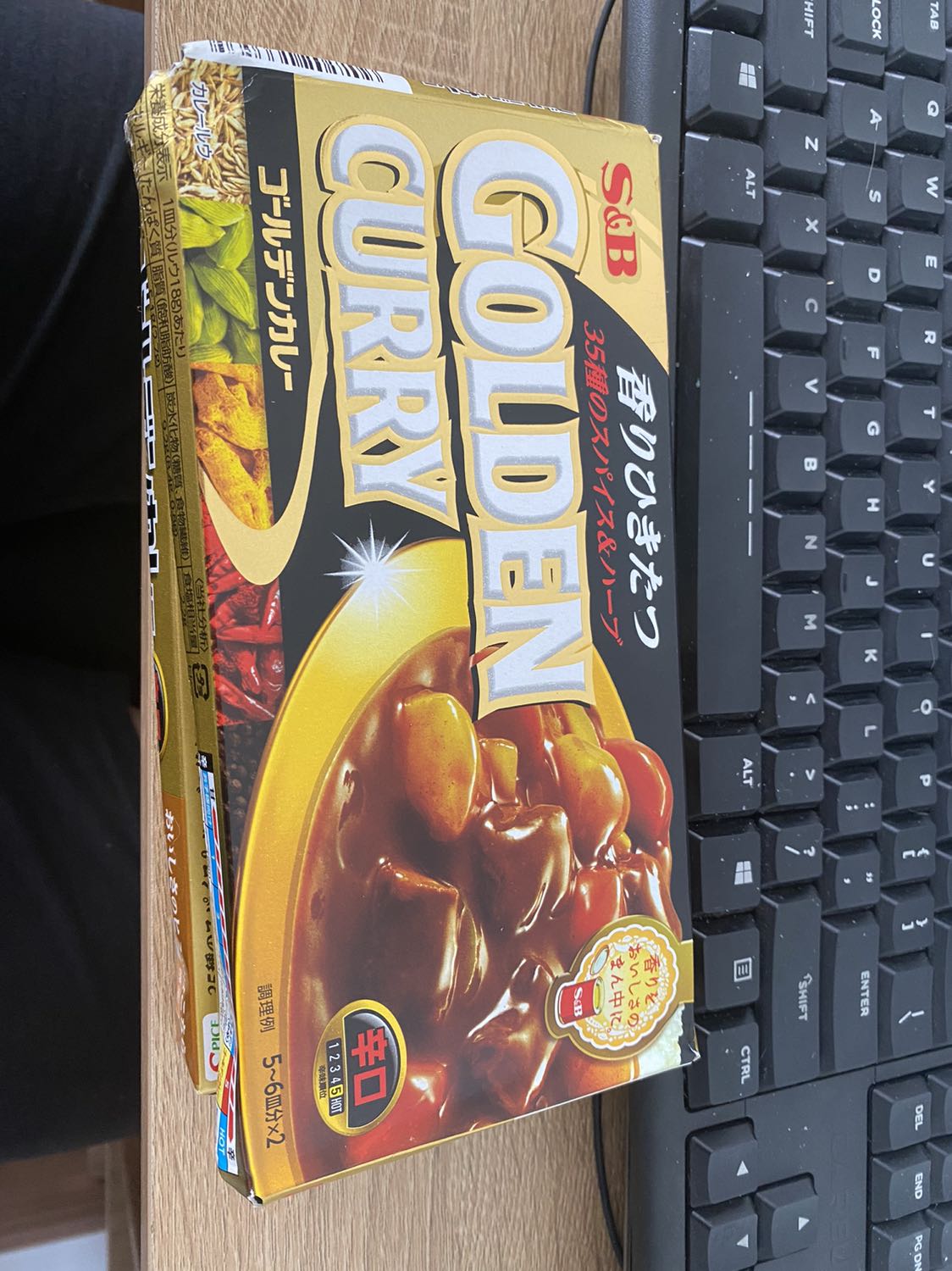 Giao hàng rất nhanh, hàng đúng như mong đợi. Hộp có móp nhưng không ảnh hưởng.