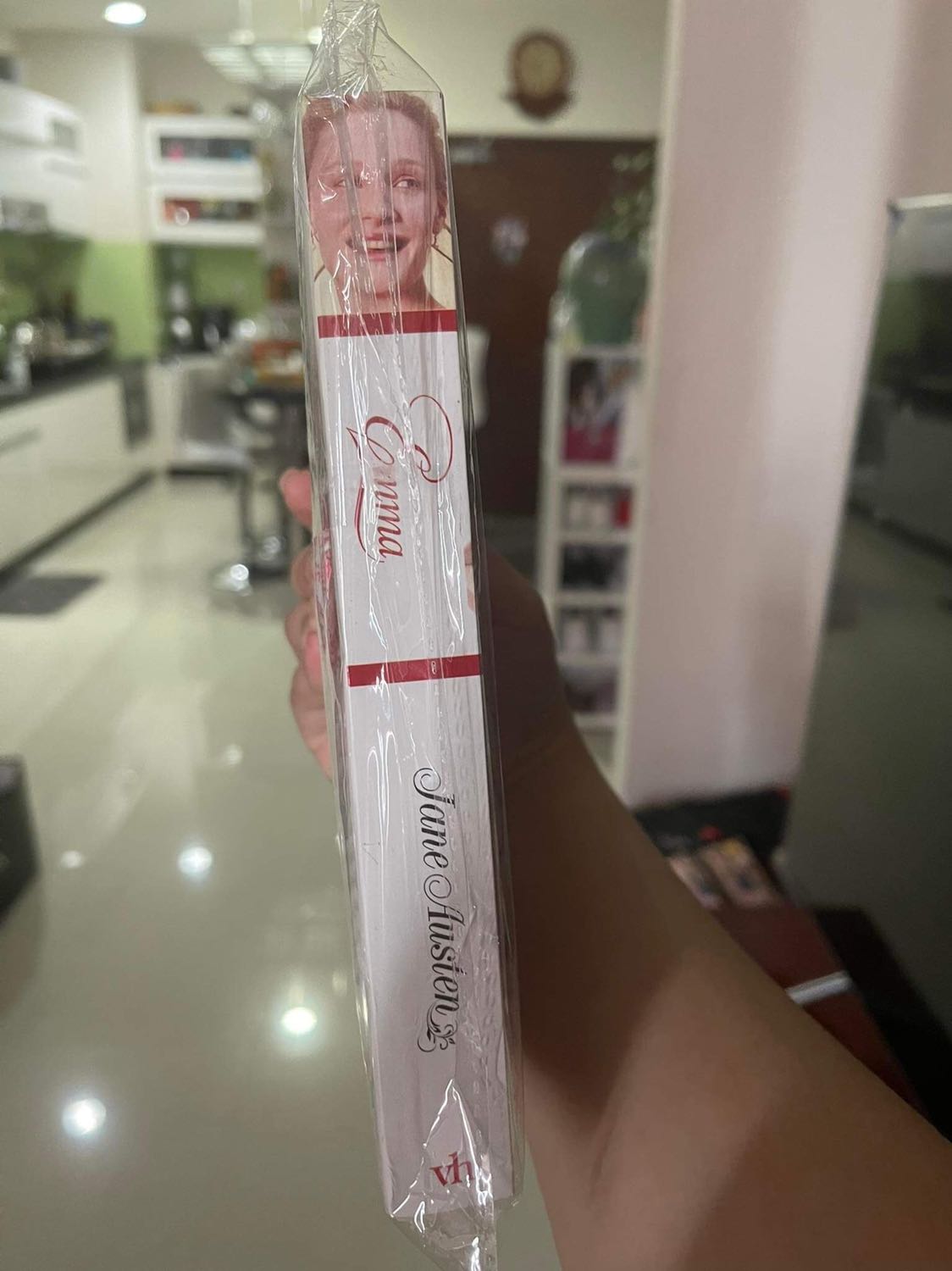 Vốn dĩ ko hi vọng gì tại thấy các đánh giá sản phẩm rất kém nm ko ngờ sách còn mới quá chừng đc gói rất kĩ .