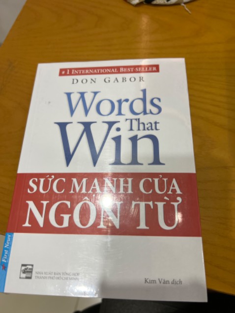 Shop đóng gói cẩn thận, không bị trầy móp méo gì hết.