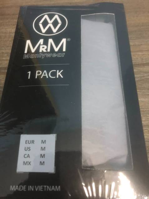 Nhận hàng ưng lắm shop, đóng gói đẹp, bọc hàng cẩn thận, mua để tặng quà nên rất hài  lòng, cảm ơn shop nhìu. bạn trai mình người nhỏ nhỏ mặc size M rất vừa đẹp ! tks. Nhận hàng ưng lắm shop, đóng gói đẹp, bọc hàng cẩn thận, mua để tặng quà nên rất hài  lòng, cảm ơn shop nhìu. bạn trai mình người nhỏ nhỏ mặc size M rất vừa đẹp ! tks.