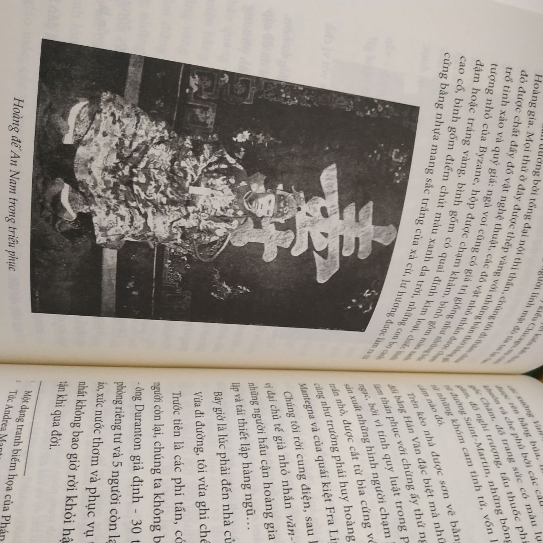 Sách hay, giao hàng nhanh chóng, cẩn thận, chu đáo. Nội dung hấp dẫn, nhiều thông tin thú vị. Sách bìa cứng chắc chắn.