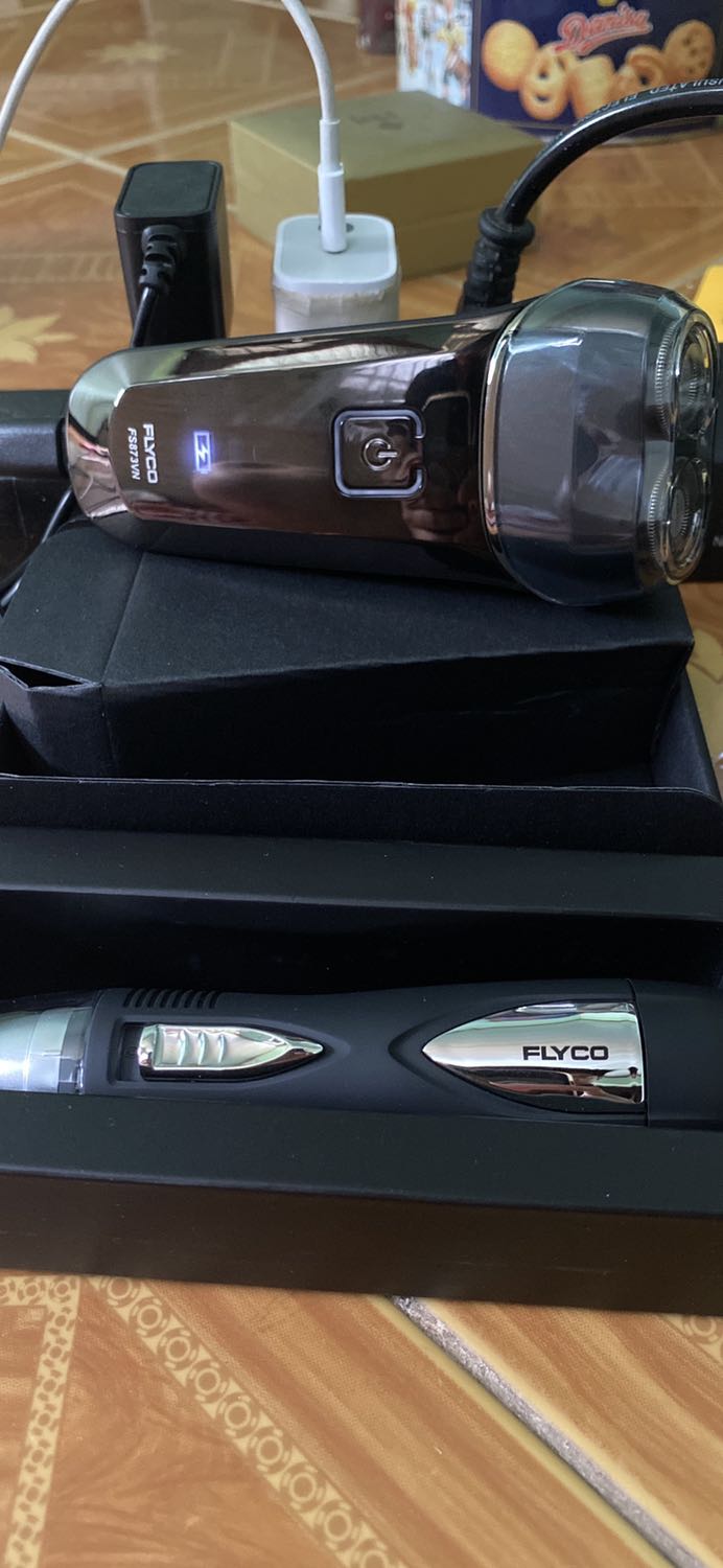 mẫu mã ok, giấy hướng dẫn bảo hành khá rõ ràng. tuỳ trường hợp k cạo sát gốc được