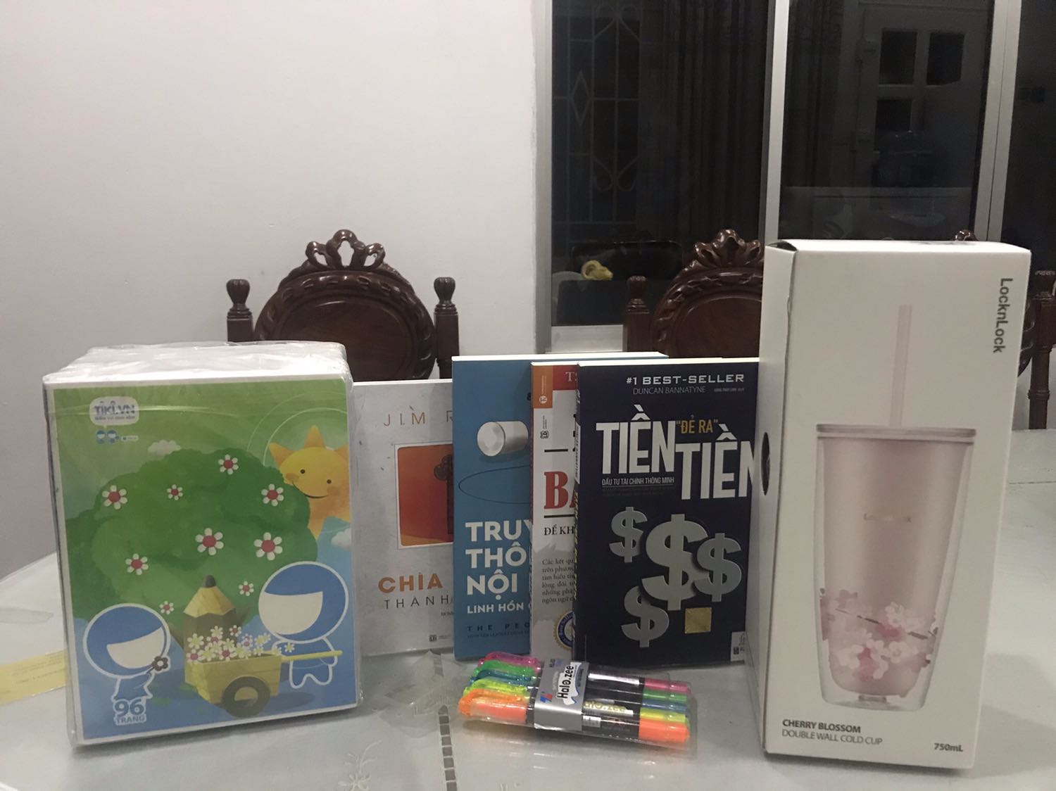 Sách đẹp, hay và dày dặn