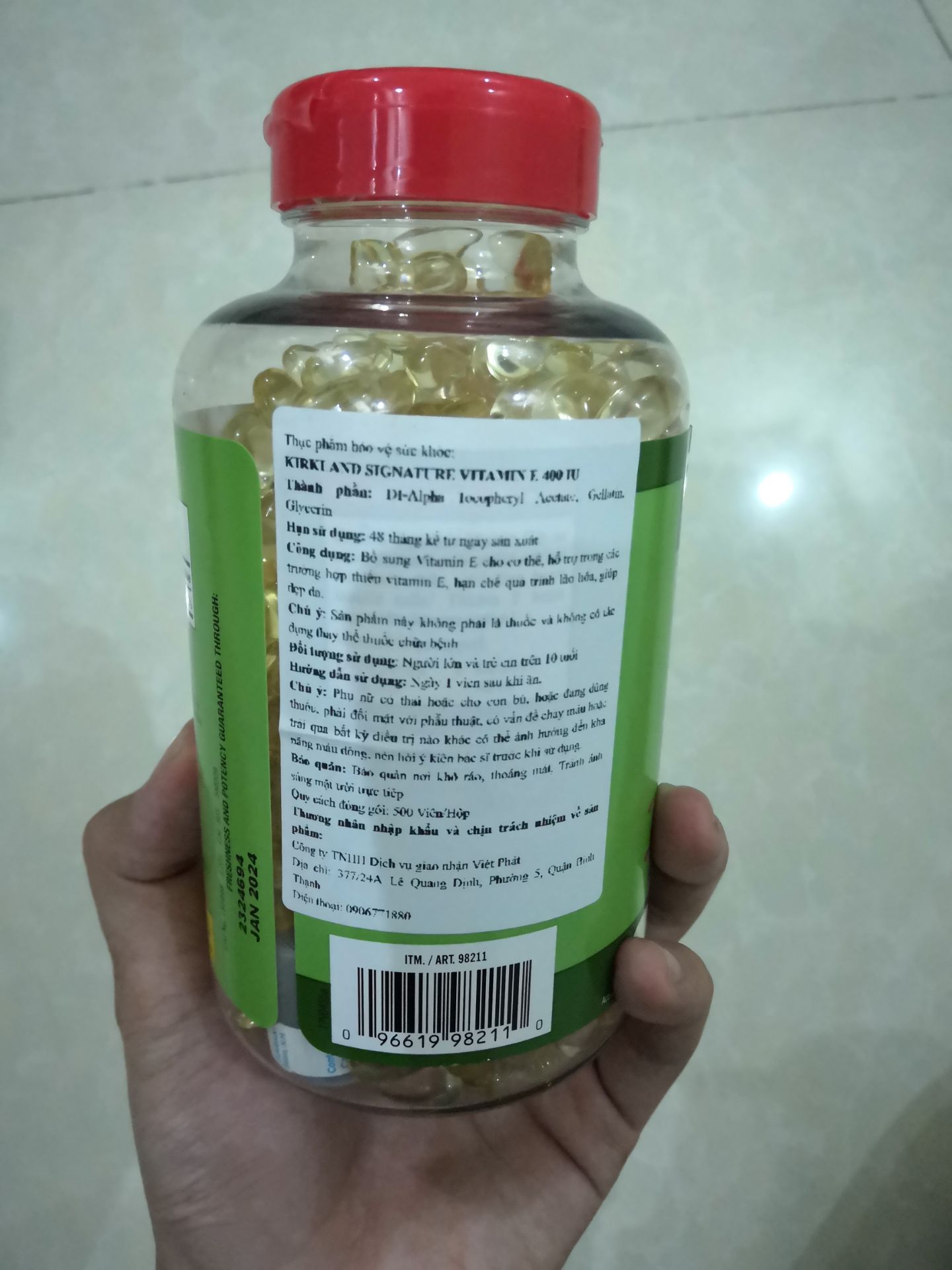 Khâu đóng gói và giao sản phẩm của cả shop bán và tiki rất tốt. Mình cũng đã kiểm tra mã vạch ra được đúng kết quả như nơi sản xuất trên thân chai. Còn thực phẫm chức năng chai này có thật sự công dụng không thì phải đợi một thời gian sử dụng xem sao đã.. Shop bán hàng uy tín thì mình sẽ ủng hộ dài dài