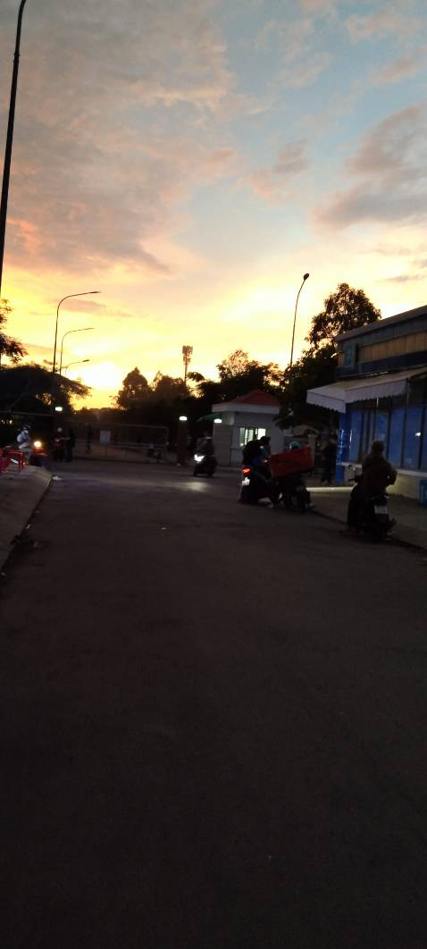 Giao hàng nhanh, đóng gói cẩn thận, mình mua lúc sale nên giá ok lắm ạ, hình ảnh chỉ mang tính chất nhận xu