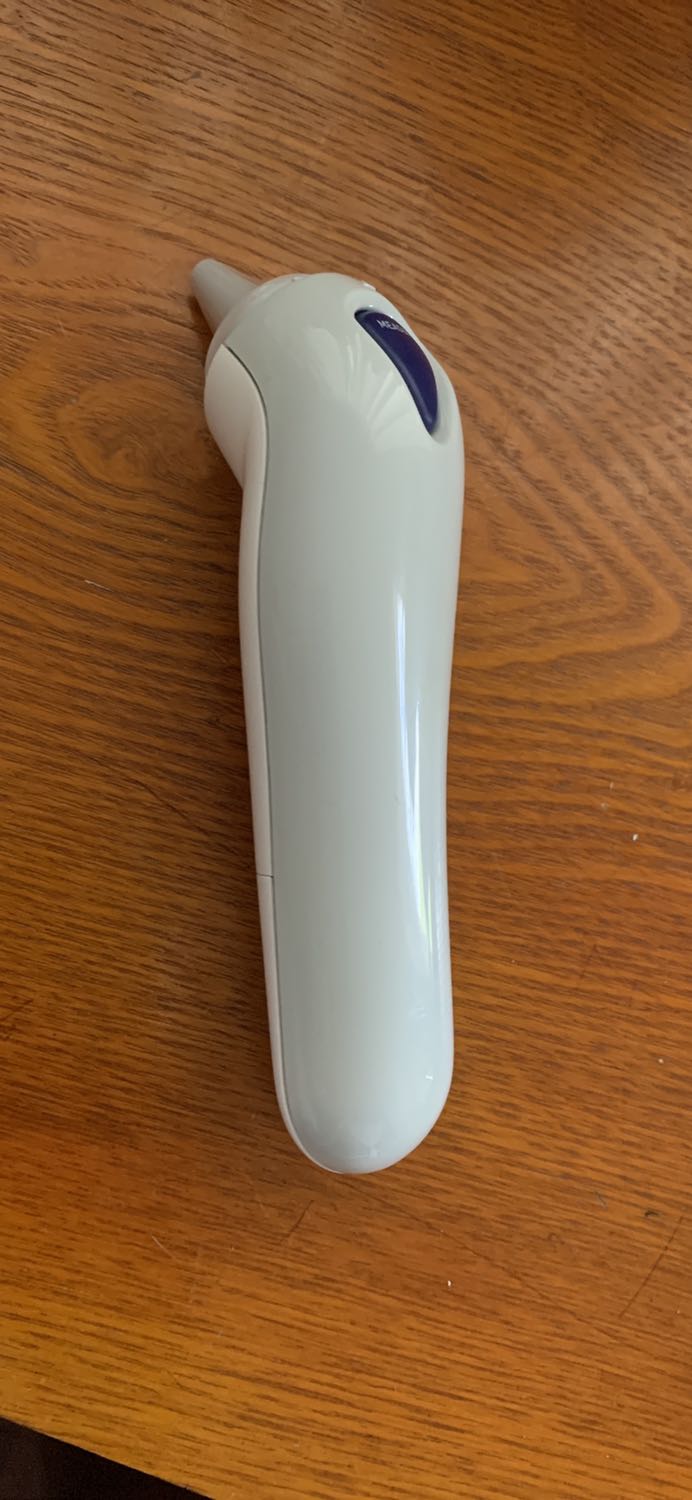 Nhiệt kế dễ xài, chỉ số lên rõ, nhạy. Hoạt động hiệu quả Nhiệt kế dễ xài, chỉ số lên rõ, nhạy. Hoạt động hiệu quả