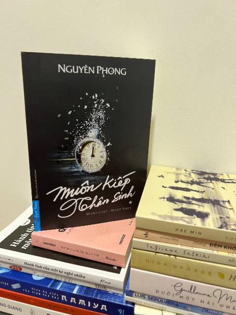 Nếu Bạn Nào Thích Sách Về Huyền Học Thì Đừng Bỏ Qua MKNS nhé. Nội Dung Hay, Sách In Rất Đẹp, Chất Lượng Giấy Tốt. Mình Mua Sách Ở Tiki Hơn 10 Năm Nay Lần Nào Cũng Hài Lòng