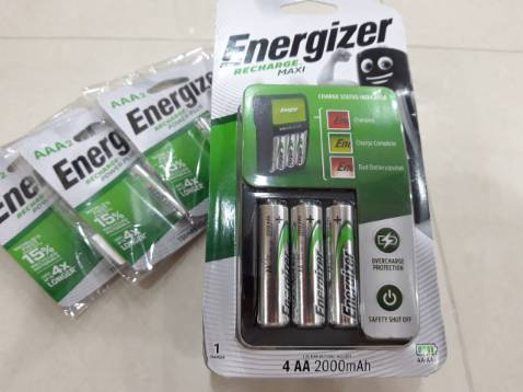 Hàng giao nhanh (2h kể từ lúc đặt hàng), đúng như mô tả, mới và còn nguyên niêm, sạc và pin AA sx 12/2020, pin AAA sx 03/2021. Trước mắt đánh giá 5* cho ngoại quan và giao hàng, để xài thử và đánh giá chất lượng sau (Nếu ok sẽ giữ nguyên đánh giá) Hàng giao nhanh (2h kể từ lúc đặt hàng), đúng như mô tả, mới và còn nguyên niêm, sạc và pin AA sx 12/2020, pin AAA sx 03/2021. Trước mắt đánh giá 5* cho ngoại quan và giao hàng, để xài thử và đánh giá chất lượng sau (Nếu ok sẽ giữ nguyên đánh giá)