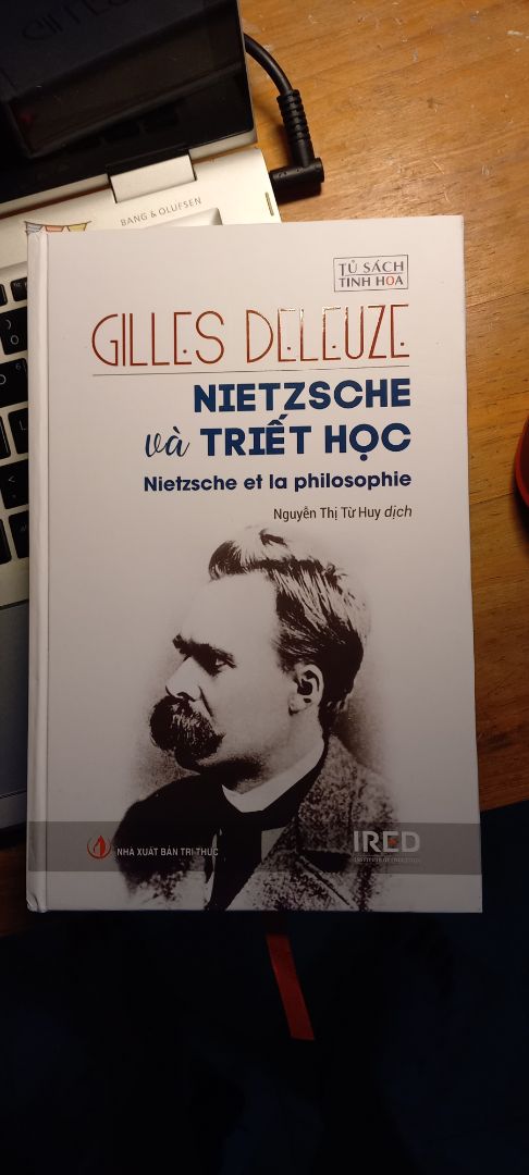 Chờ mãi mới có netabooks lên sách để mình không phải mua của Bìn Bán Bóng đạo đức giả. xin cảm ơn netabooks.