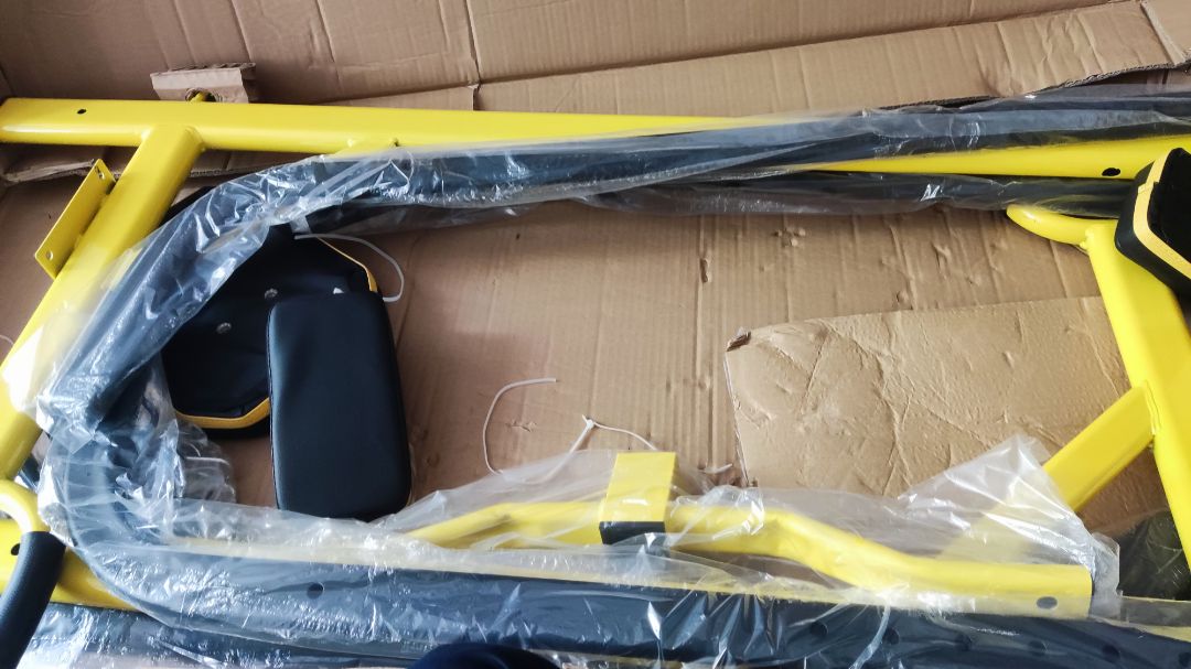 đặt đen ra vàng. để chọn màu làm gì ko biết