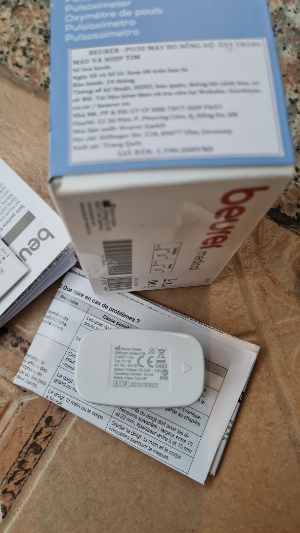 hộp của máy đã bị bóc, không có giấy bảo hành chính hãng, còn lại đủ phụ kiện sản xuất 2021. đặt trong hộp Tiki