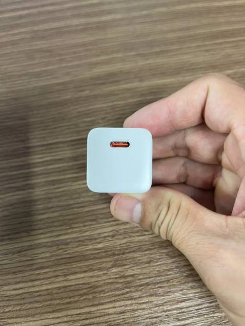 Giao hàng nhanh, củ sạc rất nhỏ gọn. Cảm quan ban đầu là ưng ý. Đang *** thử tốc độ sạc