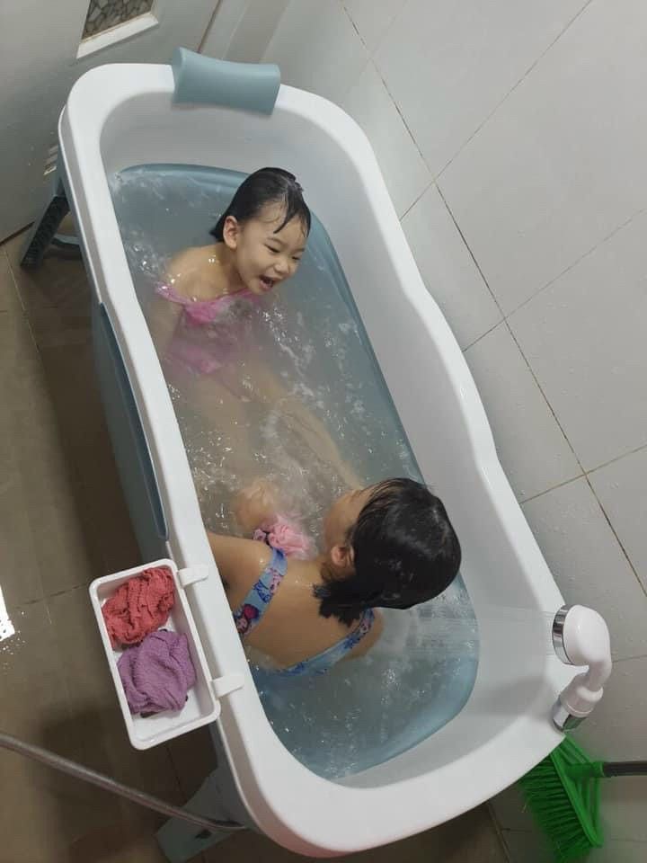 sản phẩm đúng như quảng cáo, đóng gói chắc chắn, shop tư vấn nhiệt tình, giao hàng nhanh, mua về cả nhà đều thích