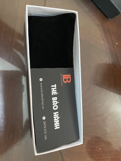 Hàng ổn, có mùi da bò, nhìn chất lượng