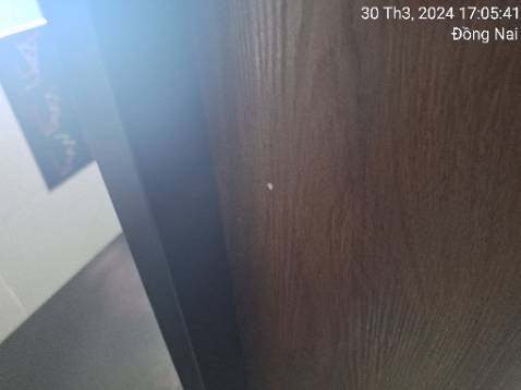 Giao hàng bị cấn trầy sản phẩm. Bỏ 520k ra mua không xứng đáng.