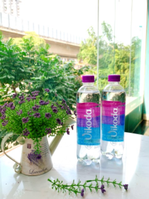 Nước uống đảm bảo an toàn, chất lượng 👍 tốt cho sức khỏe và hệ tiêu hoá lun 👍
Bao bì đóng gói cũng đẹp, màu sắc dễ thương nữa ❤️
Giao hàng nhanh nhẹn cực kì👌