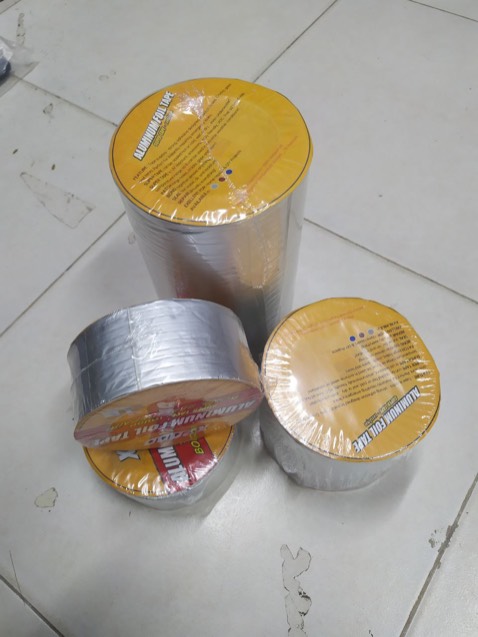 băng keo dùng tốt nên phải mua thêm mấy cuộn, dính chắc chắn, dày dặn, nên mua nhé