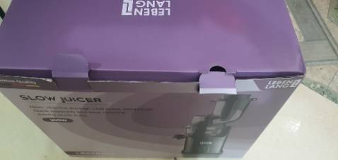 Máy ép khó lắp khi tháo mở. Chạy hay bị kẹt máy, máy chạy k ra bã. Mong tiki kiểm tra và sớm giải quyết vấn đề thu hồi hoàn tiền giúp em ạ. Em cảm ơn ạ