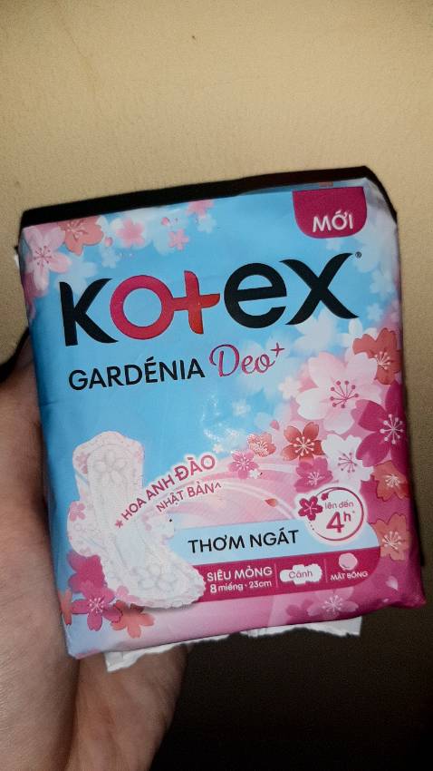 Băng loại này hết, shop đổi qua hoa anh đào... Thôi kệ! Cũng mềm gần như Thảo dược👍