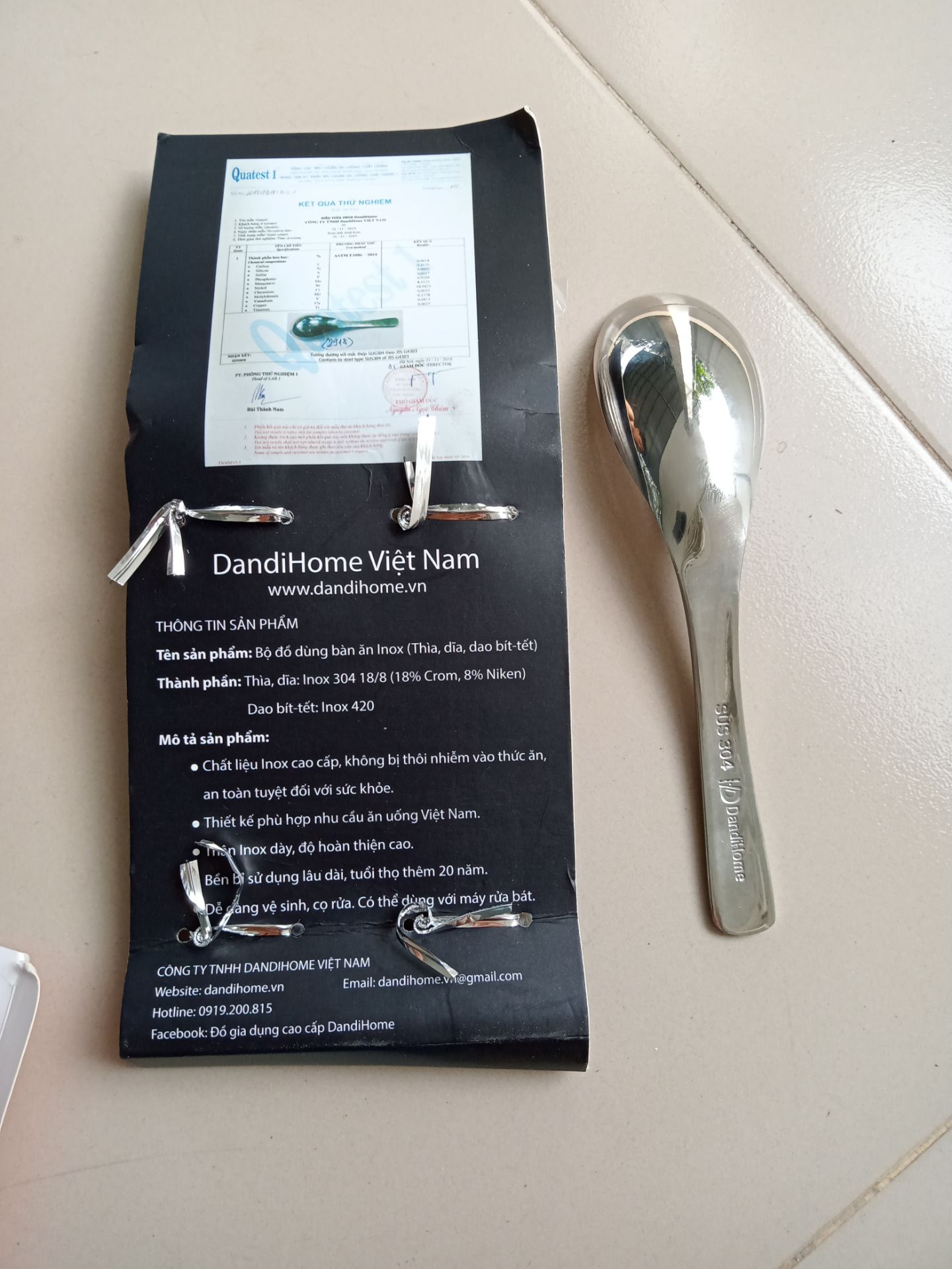 tôi đã chọn nhầm shop rồi.  shop giới thiệu sản phẩm rất cụ thể, nhận xét của người mua nhiều người rất hài lòng. nên tôi quyết định mua một số sản phẩm khi nhận được  sản phẩm không đáng tin cậy như những gì họ nói. những nhận xét rất hài lòng luôn nổi bật ở trên .thay vì nhận xét của người mới nhất phải trên.