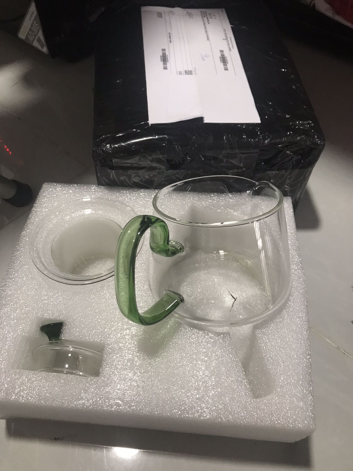 Hàng lại bể lỗi, Giao hàng đóng gói tệ quá, Tiki xem lại giúp mình nhé