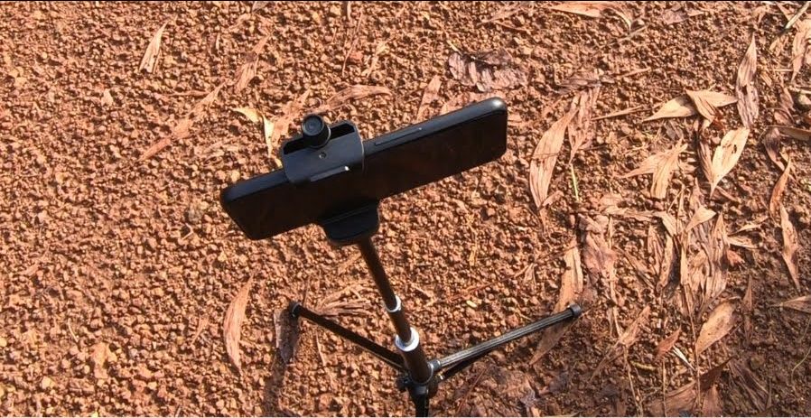 mọi người chú ý cái remote, lấy cột dây đeo liền nhe, tui bỏ trong túi áo lúc giặt đồ quên giờ vô nước hư luôn phải chụp bằng hẹn giờ