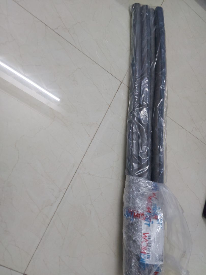 1. Sản phẩm đúng mô tả, giao hàng đúng hẹn, đóng gói cẩn thận
2. Dễ sử dụng, dễ cắt để vừa với cửa
3. Lắp vào chân cửa thấy kín, mở cửa dễ dàng, thoải mái.