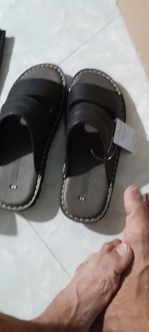 Sản phẩm đẹp.  hàng tốt chất lượng .  nhân viên giao hàng vui ve.