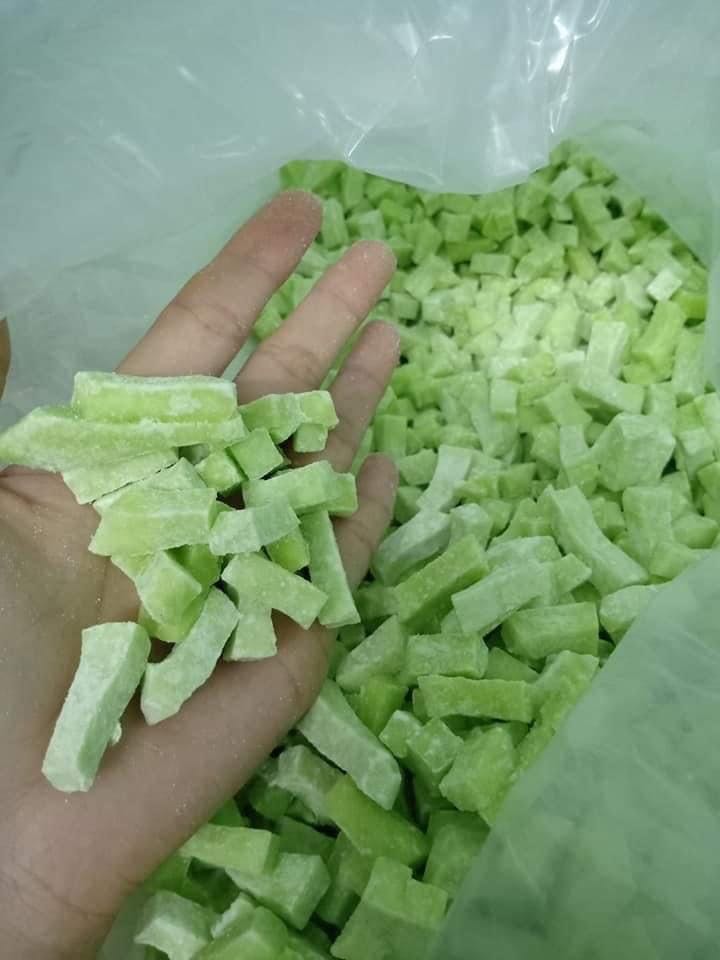 Lên màu xanh lá chuẩn đẹp 
Mùi thơm
Giao hàng thì quá chậm chạp