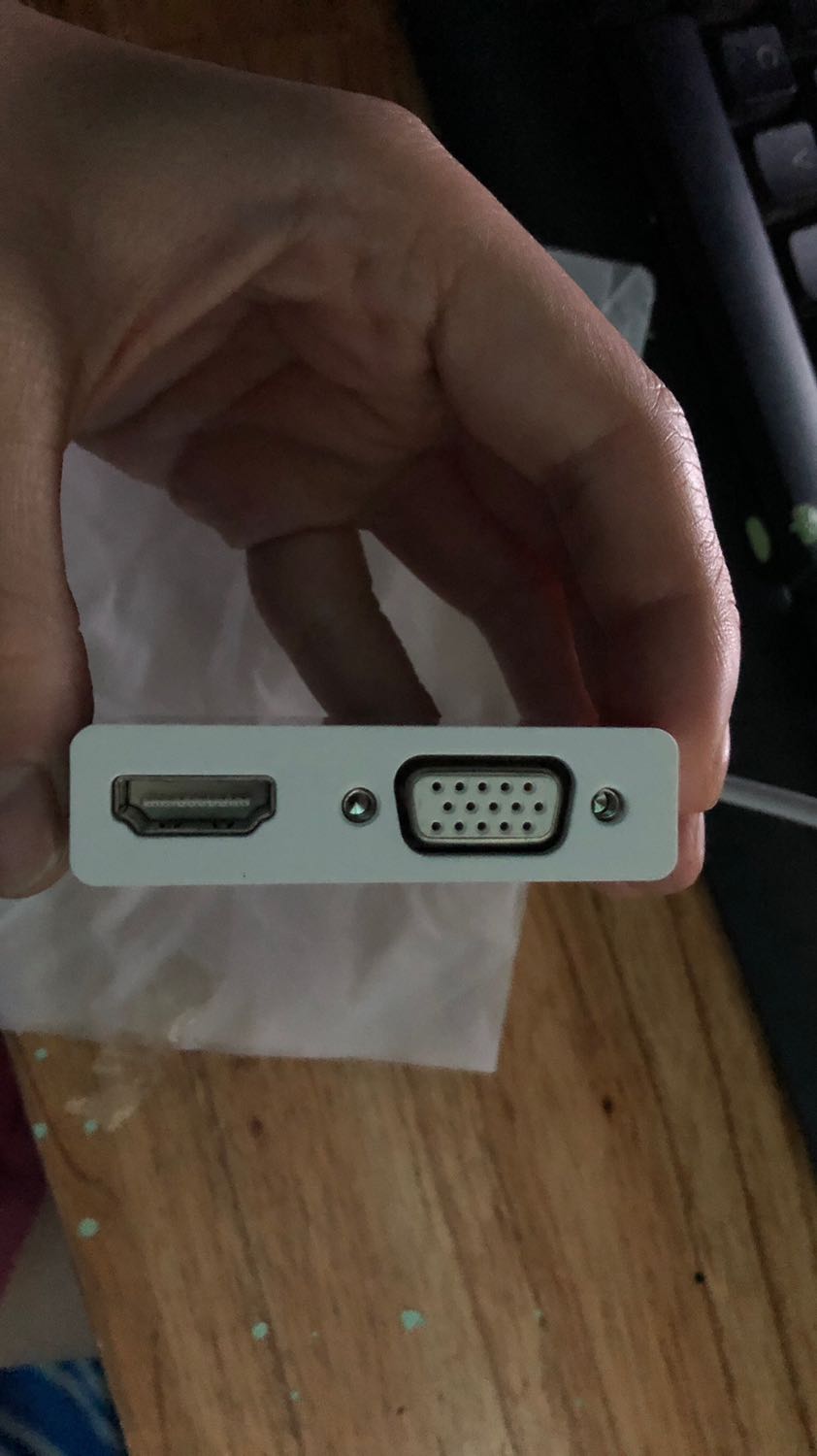 Giá sản phẩm khá cao, 409k, hàng giao nhanh hơn dự kiến. Sản phẩm sau khi mình sử dụng được một tuần cho hình ảnh tốt, chưa *** về khả năng kết nốt âm thanh qua cổng hdmi. Hàng y chang hình, đẹp và mới tinh.