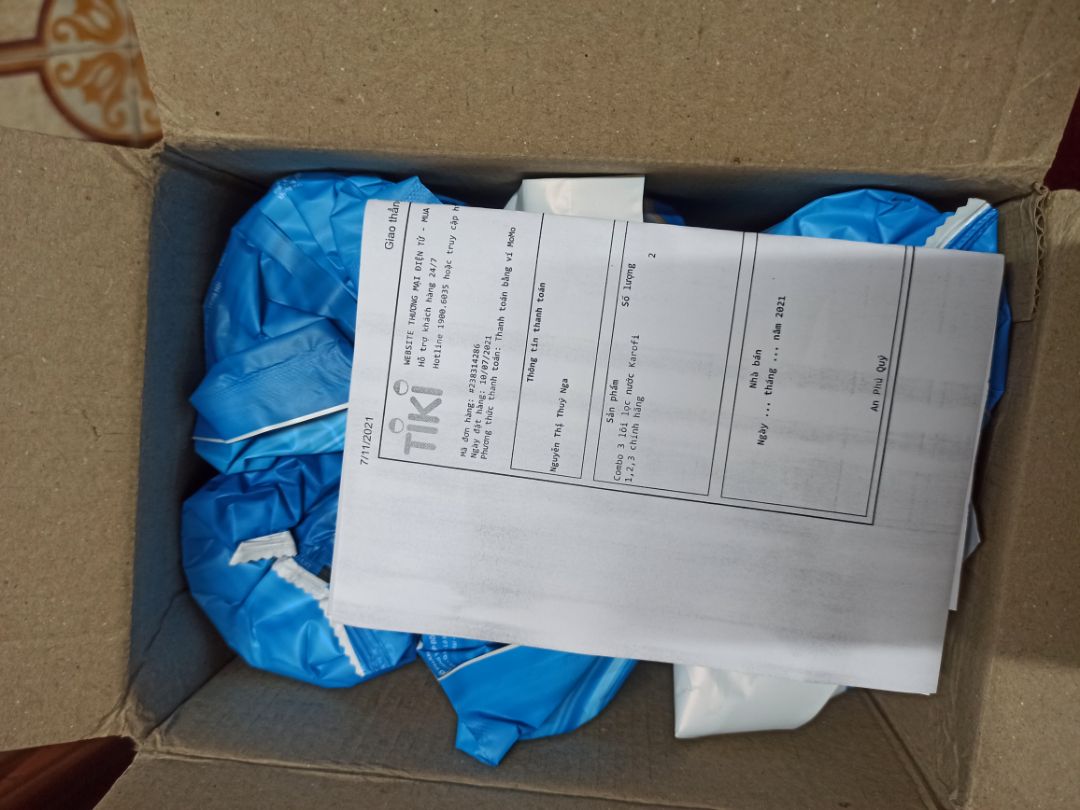 Giao hàng đúng hẹn , chưa chek mã nhưng nhìn thấy giống hàng bày bán ở Pico . Nhà bán gửi hàng rất cẩn thận , lịch sự , có thư cảm ơn cả người mua hàng và người giao hàng.   Mình rất hài lòng. Cảm ơn nhà bán và Tiki ! Giao hàng đúng hẹn , chưa chek mã nhưng nhìn thấy giống hàng bày bán ở Pico . Nhà bán gửi hàng rất cẩn thận , lịch sự , có thư cảm ơn cả người mua hàng và người giao hàng.   Mình rất hài lòng. Cảm ơn nhà bán và Tiki !