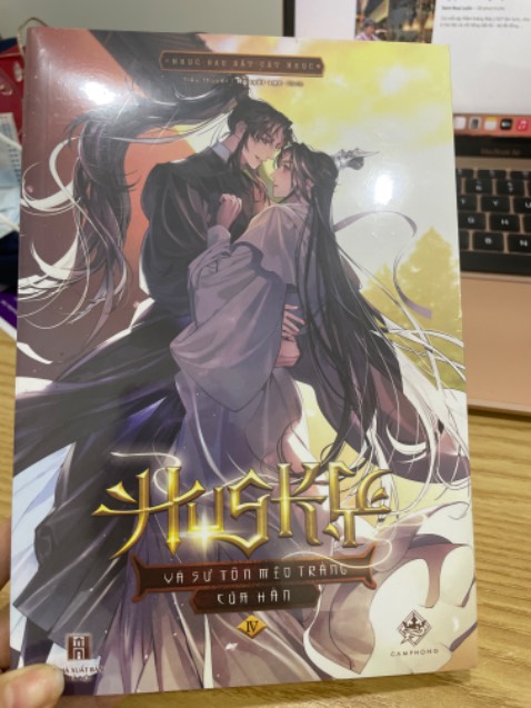 Giao hàng nhanh, đóng gói cẩn thận, sách còn nguyên seal. Đặt lúc 9h sáng đến 11h là nhận được hàng rồi