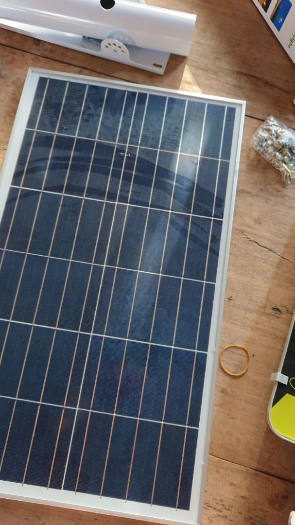 giao hàng nhanh, sản phẩm như shop đăng, còn chất lượng thì phải dùng mới biết dc, nhưng nhìn chung trong tầm giá này thì sản phẩm ok rồi