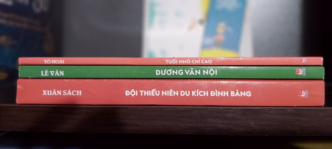 Sách của NXB Kim Đồng luôn phù hợp với các bạn nhỏ ở mọi lứa tuổi. Sách được viết giản dị nhưng đầy ý nghĩa. Các bạn nhỏ học được rất nhiều điều từ những nhân vật trong sách. Tiki giao sách rất nhanh, sáng đặt chiều đã có. Đồng hành cùng Tiki.