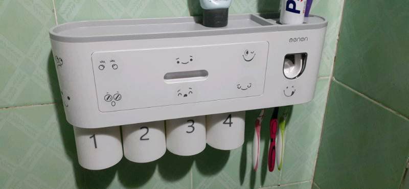 Sản phẩm rất đẹp và dán rất bền. Mình đã xài hơn tháng nay vẫn rất chắc chắn. ✨✨