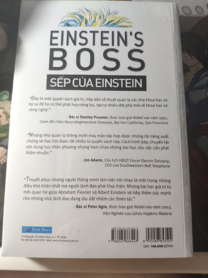 Sách kể về những góc khuất về nỗi khó khăn mà các thiên tài phải đối mặt trong quá trình làm việc và những kiến thức quản trị giúp nhà lãnh đạo tránh được nguy cơ khiến thiên tài rời bỏ nhóm. Sách đẹp còn nguyên seal, dù đang làm nhân viên thôi nhưng cũng mua về đọc thử học cách lãnh đạo người tài thế nào, biết đâu một ngày đẹp trời được làm sếp hehe