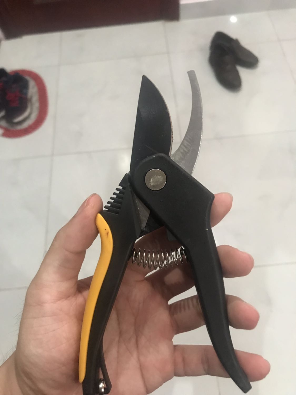 Cắt nuột, nặng cầm chắc tay, Tks shop 1211111111!,!!;& còn đủ ký tự nữa