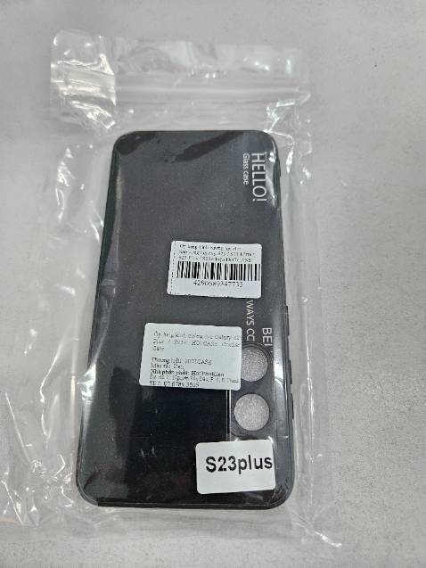 Dạ shop rất nhiệt tình. Ốp lưng bao đẹp ạ. Cảm ơn shop đã hỗ trợ đổi ốp cho em ạ.