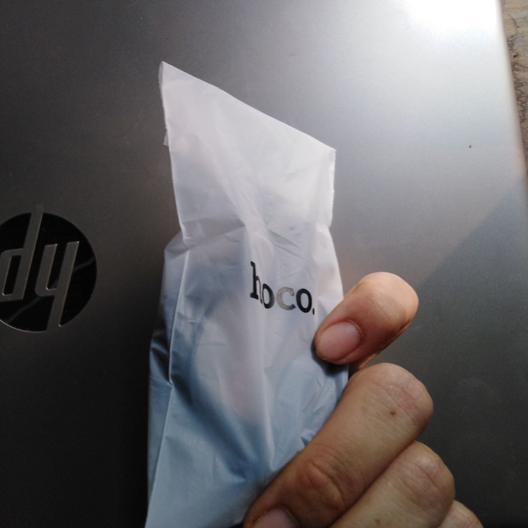 Cảm nhận bản thân: Cách âm tốt, nghe lâu không thấy đau tai, bao bì gói linh kiện đi kèm đầy đủ dễ nhìn, giá rẻ. Độ bền vì là còn chưa lâu nên chưa nhận xét.
Tốt ??
Cảm ơn shop