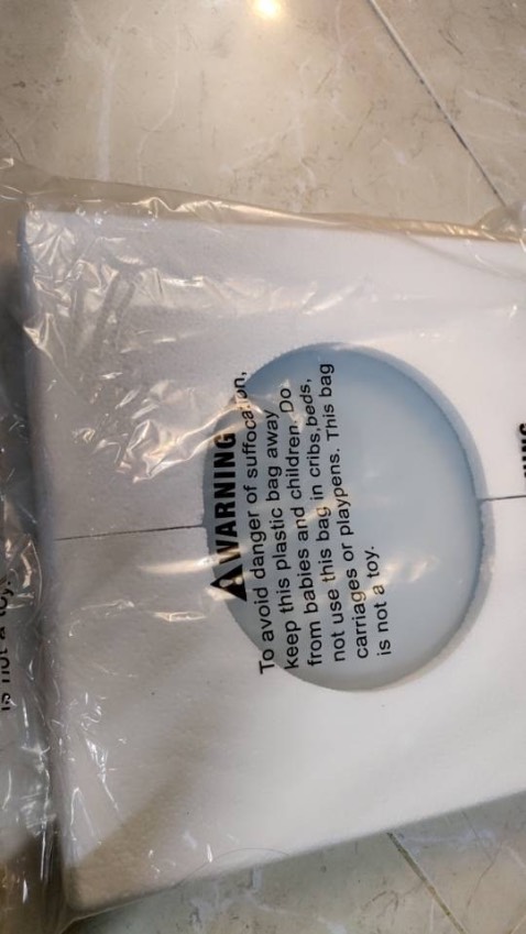 Mua thảm yoga với cái cân này về chủ yếu đo mỗi ngày xem nó giảm dc bao nhiêu, thấy giá rẻ mà chức năng đầy đủ quá nên mua loại này luôn, kết nối app ok, app cũng dễ sử dụng. Lưu dc nhiều người luôn. Mình có so cân này với các loại khác. Cân rất chuẩn và chính xác. Có một điều thắc mắc sao giá rất rẻ lúc đầu mua cũng sợ hàng dỏm. Nói chung là rất đáng mua nhé. Recommend cho mọi người.