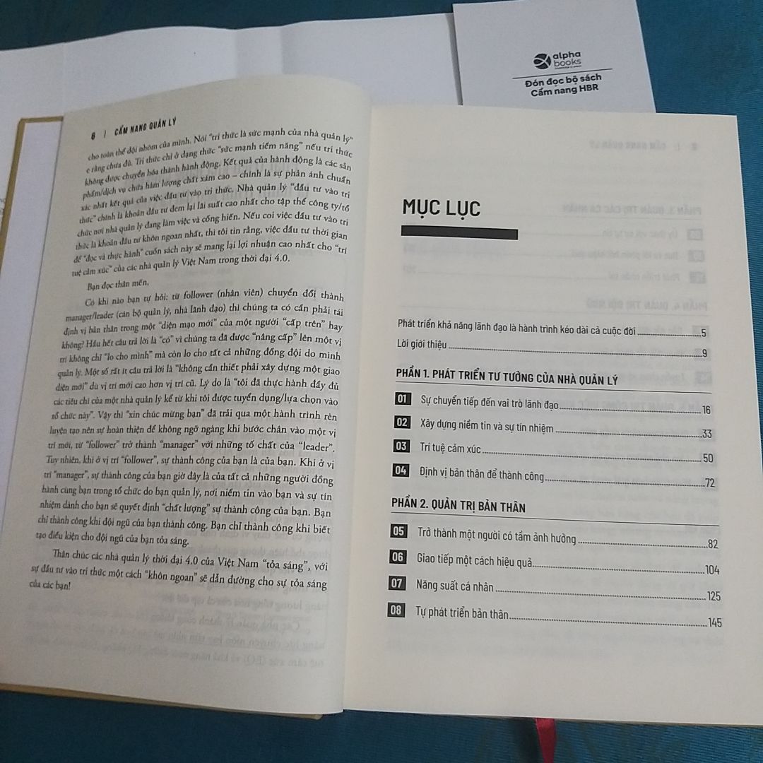 Đặt đơn 3 cuốn và cuốn này được giao riêng. Giao nhanh nhưng góc bìa sách hơi biến dạng chắc do va chạm. Tuy nhiên, trang sách bên trong vẫn thẳng đẹp. Mua sách tiki lần nào cũng good nhưng lần này chỉ cho 4 sao thôi nhé.
