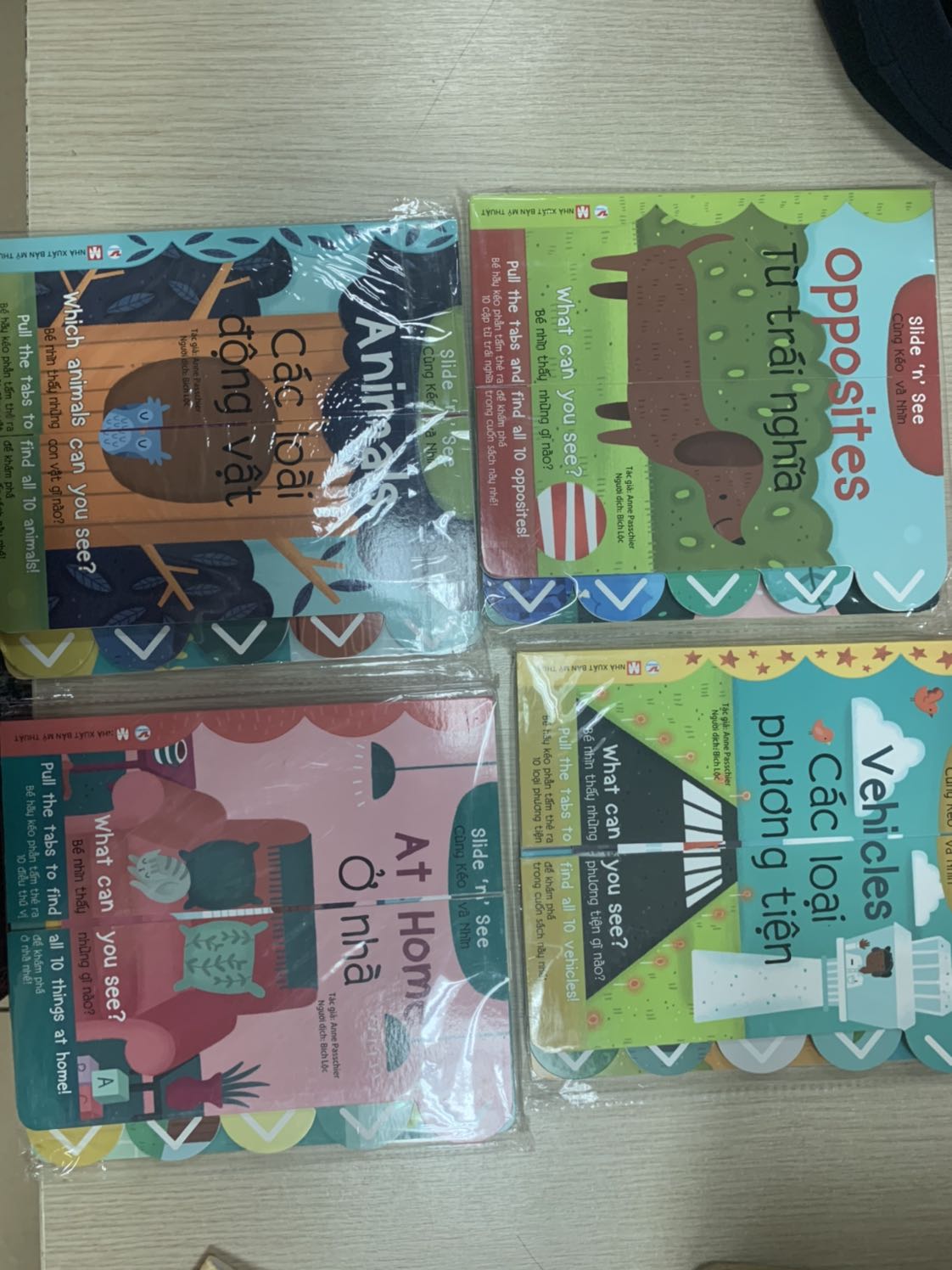 Ship nhanh. Sách đc bọc cẩn thận. Hình ảnh đẹp, sắc nét. Tuyệt vời