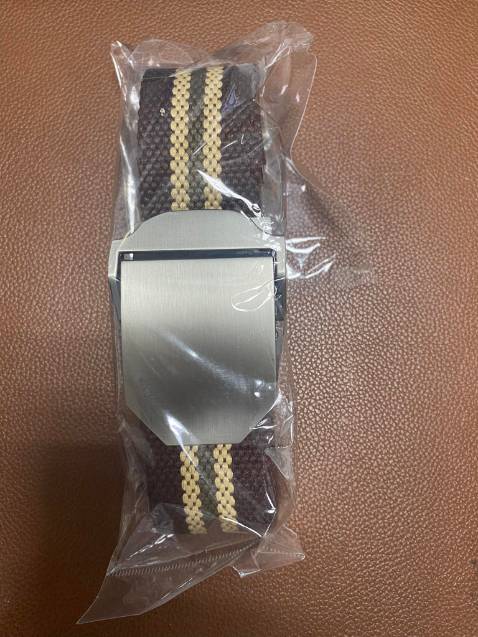 gửi hàng không đúng mẫu đặt