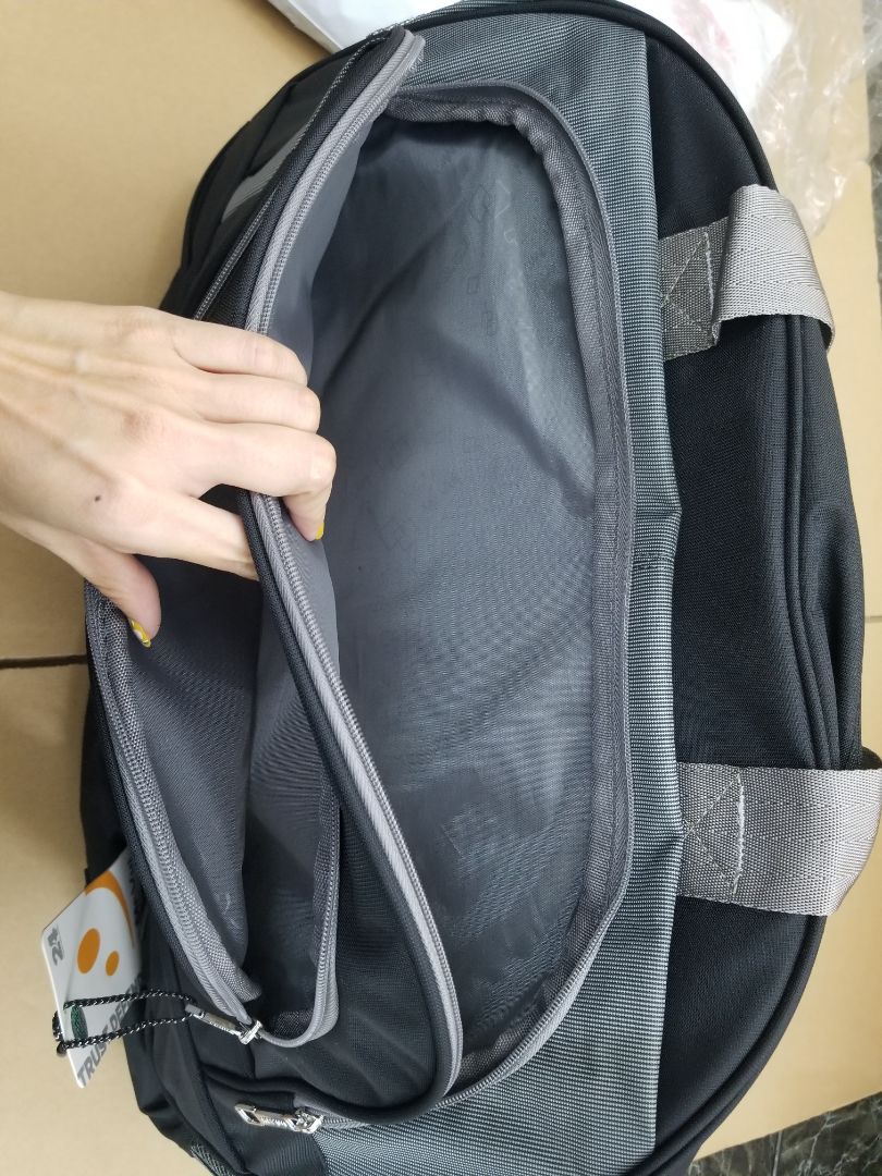 Hàng đẹp lắm Shop, chắt tay, đường chỉ may rất kỹ và đẹp. Túi xách y như hình. Mình ưng ý lắm Shop nhé.