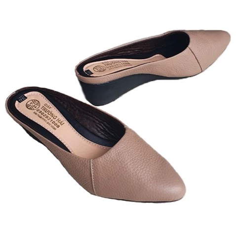 Đã nhận đúng size đúng mã giá cả ok lắm , mua đúng lúc shop giảm giá , tôi đã mua giày shop này nhiều , nói chung vừa lòng , mang  êm chân da mềm tặng shop 5⭐️