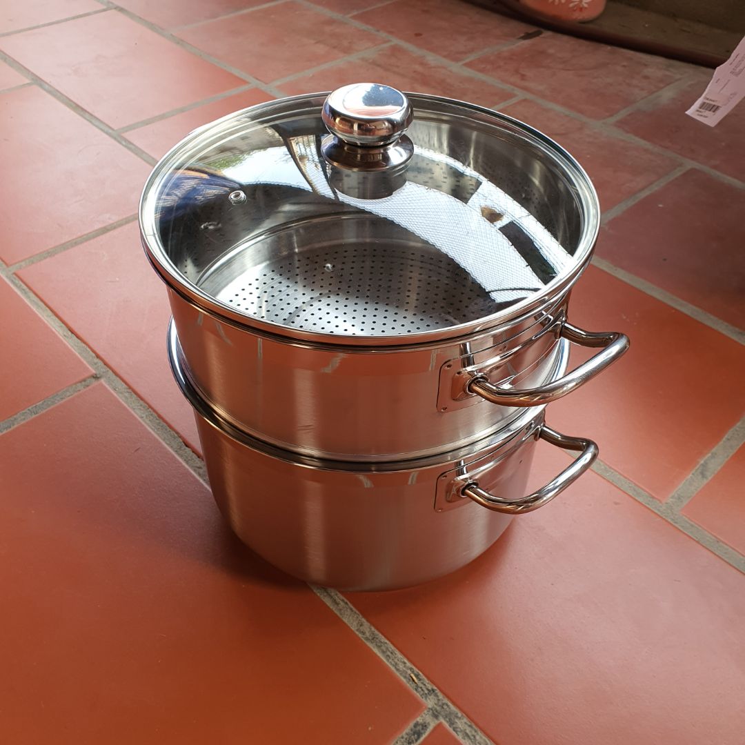 nay mới nhận đc hàng. 
nhìn chung nồi to. dày. sáng. đẹp.
phần trên để hấp đồ thỏa mái. phần nồi dưới đem luộc thì tha hồ luộc đồ.
 tiền nào của nấy. cho shop 5 sao.